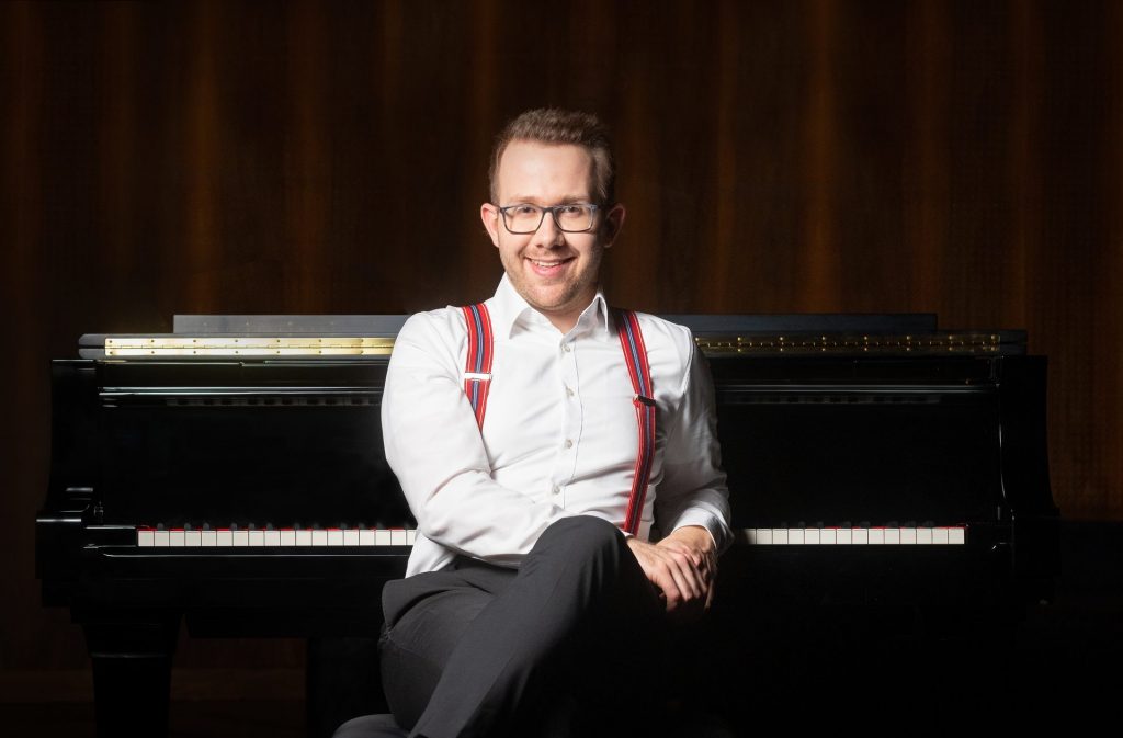 Matej Dzido, Pianist,Komponist & Piano Coach
